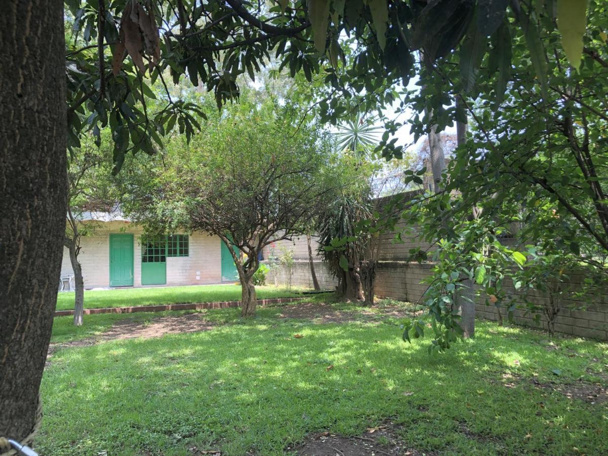 Casa Del Retono Bed & Breakfast Tlaquepaque Bagian luar foto