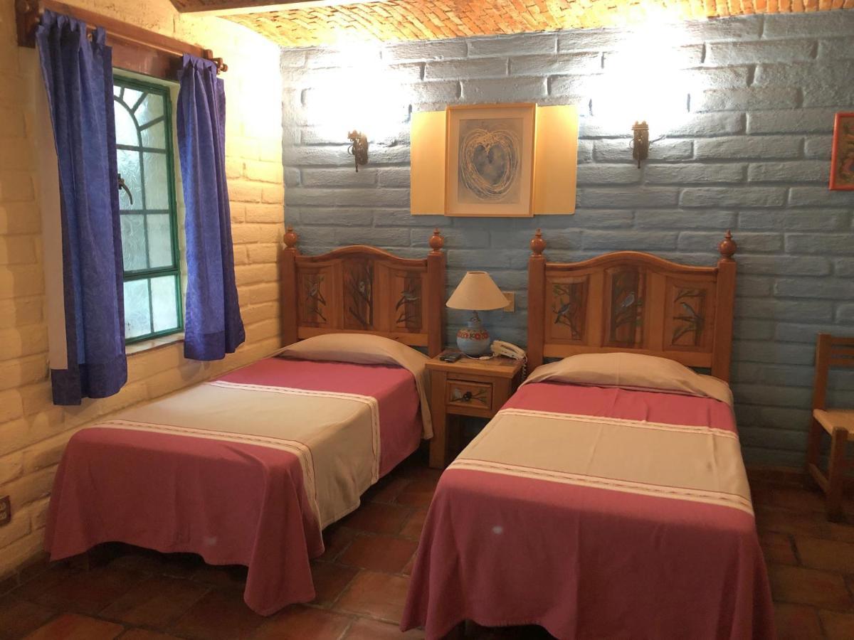 Casa Del Retono Bed & Breakfast Tlaquepaque Bagian luar foto