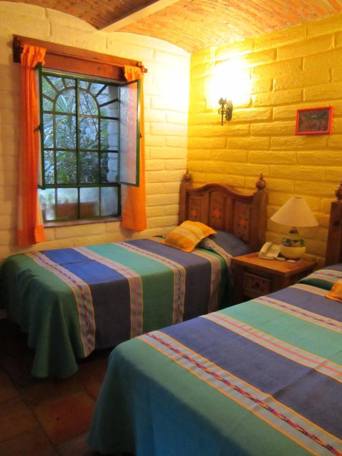 Casa Del Retono Bed & Breakfast Tlaquepaque Bagian luar foto