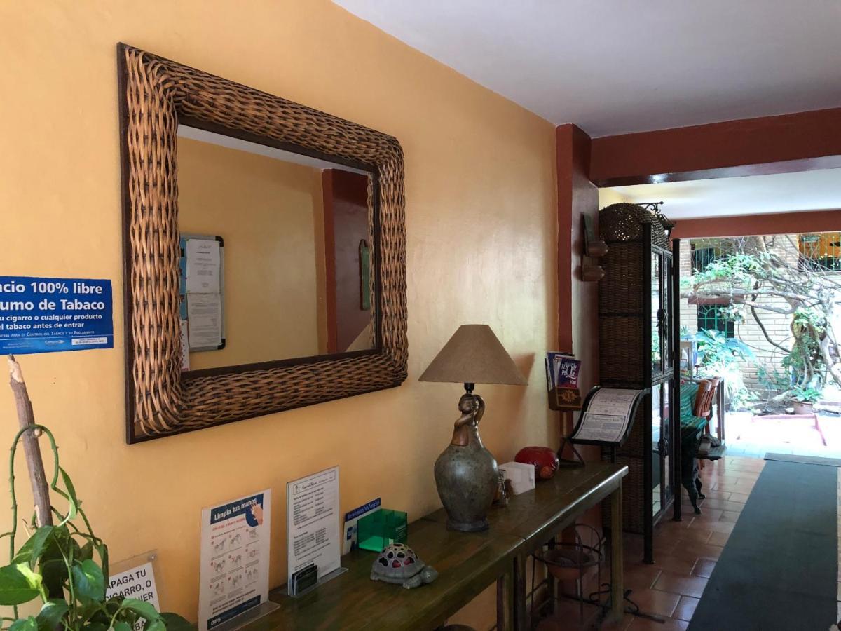 Casa Del Retono Bed & Breakfast Tlaquepaque Bagian luar foto